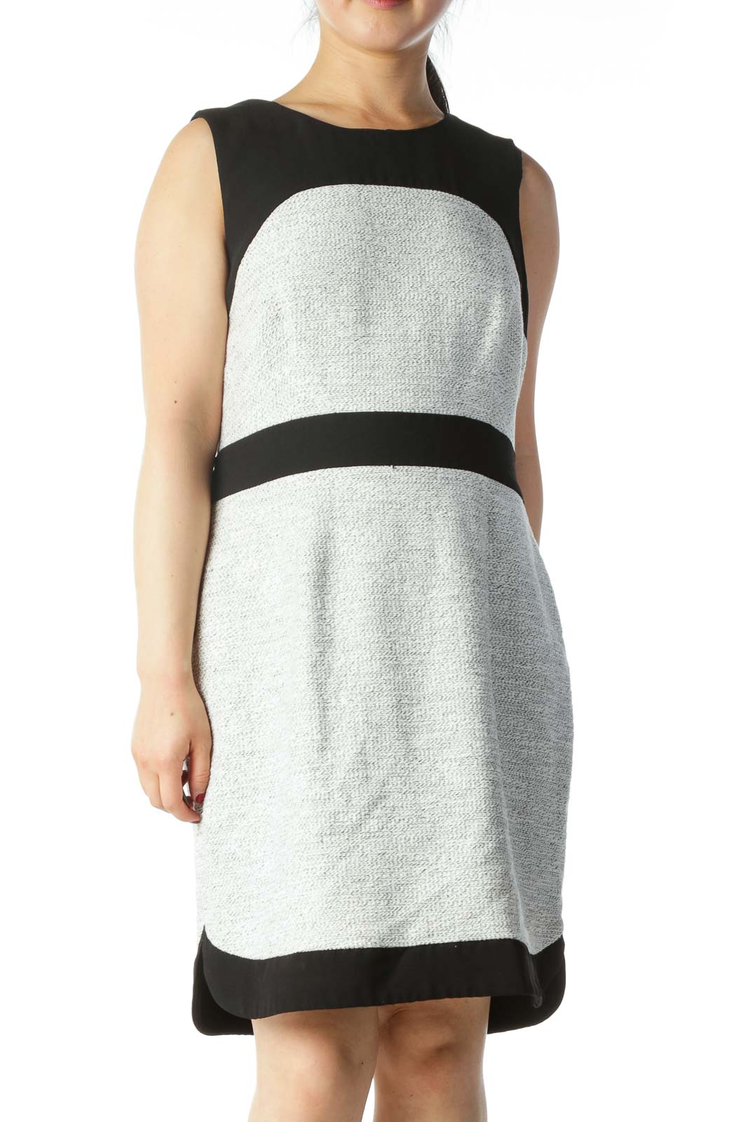 Black and White Sleeveless Knit Dress Front