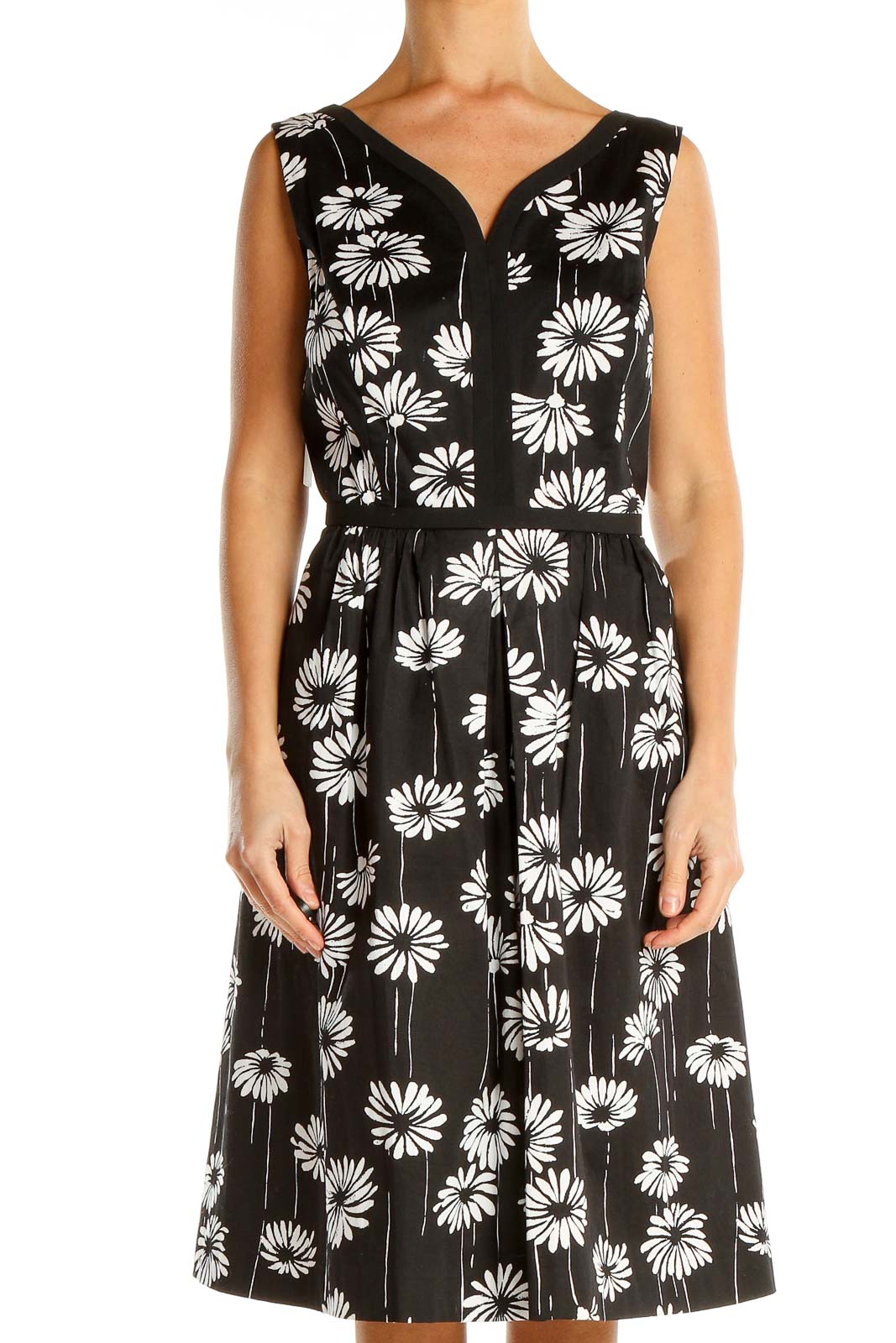 Black White Floral Print Chic Fit & Flare Dress Front