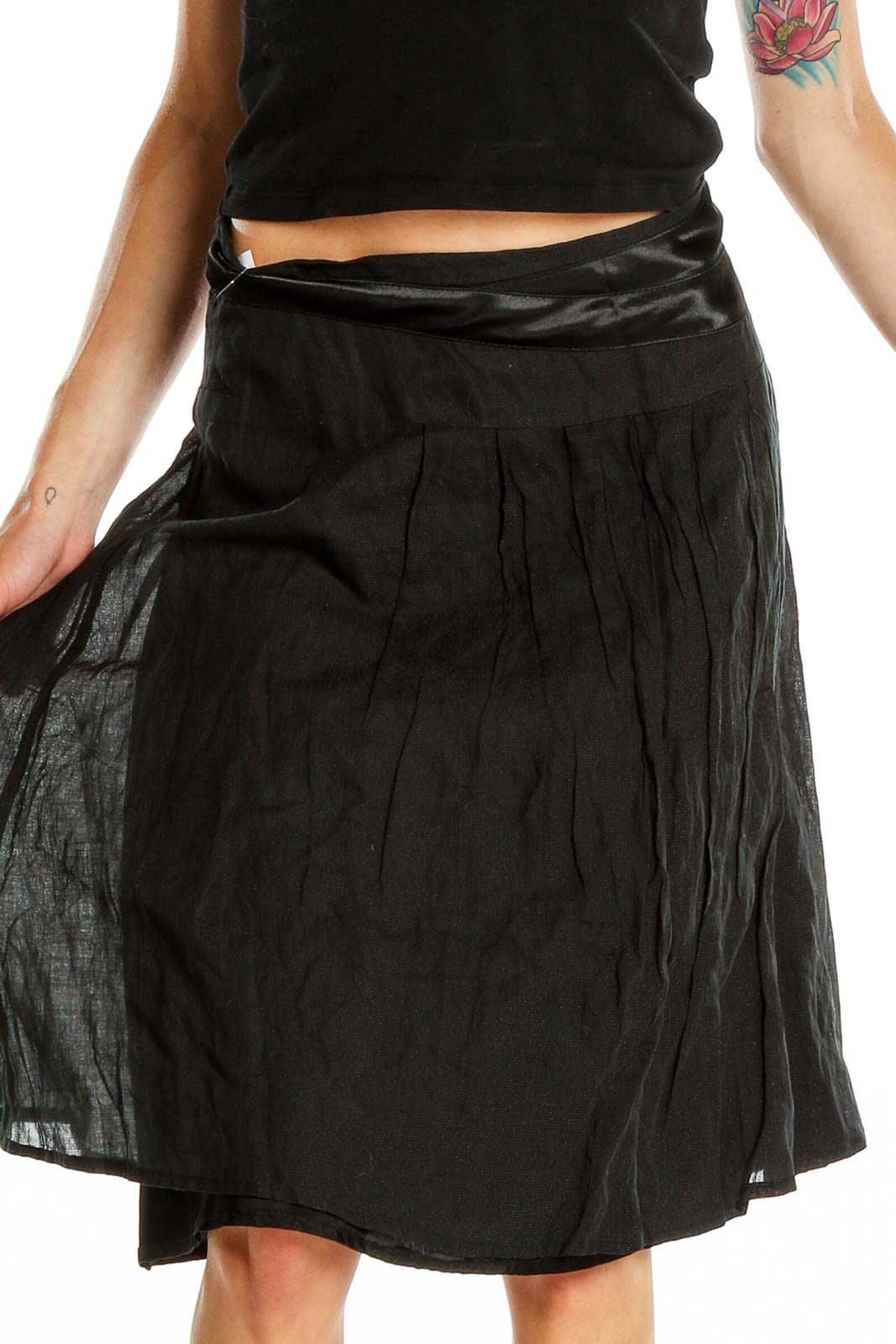 Black Solid Flared Skirt Front
