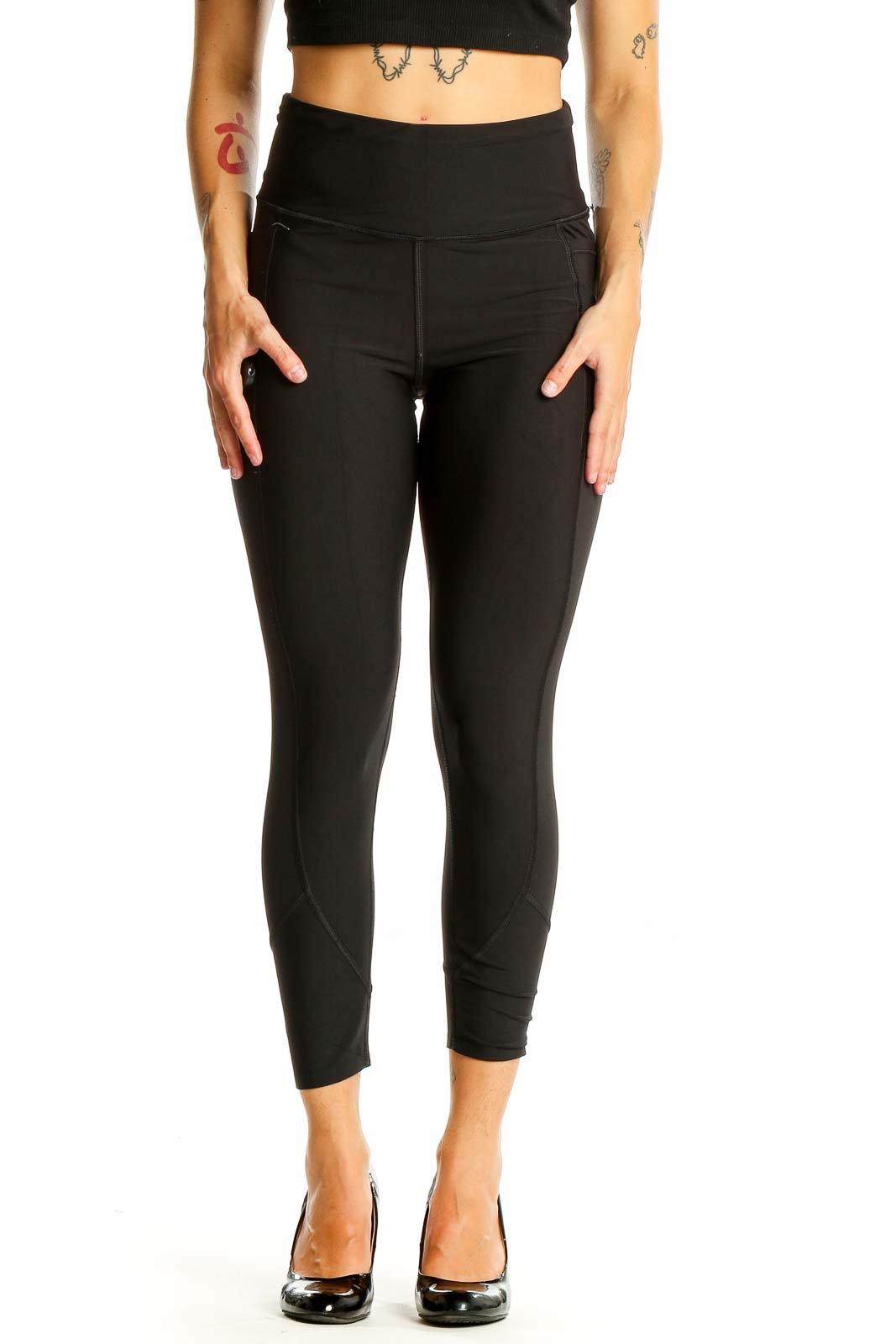 Black High-Waisted Cropped Activewear Leggings Front