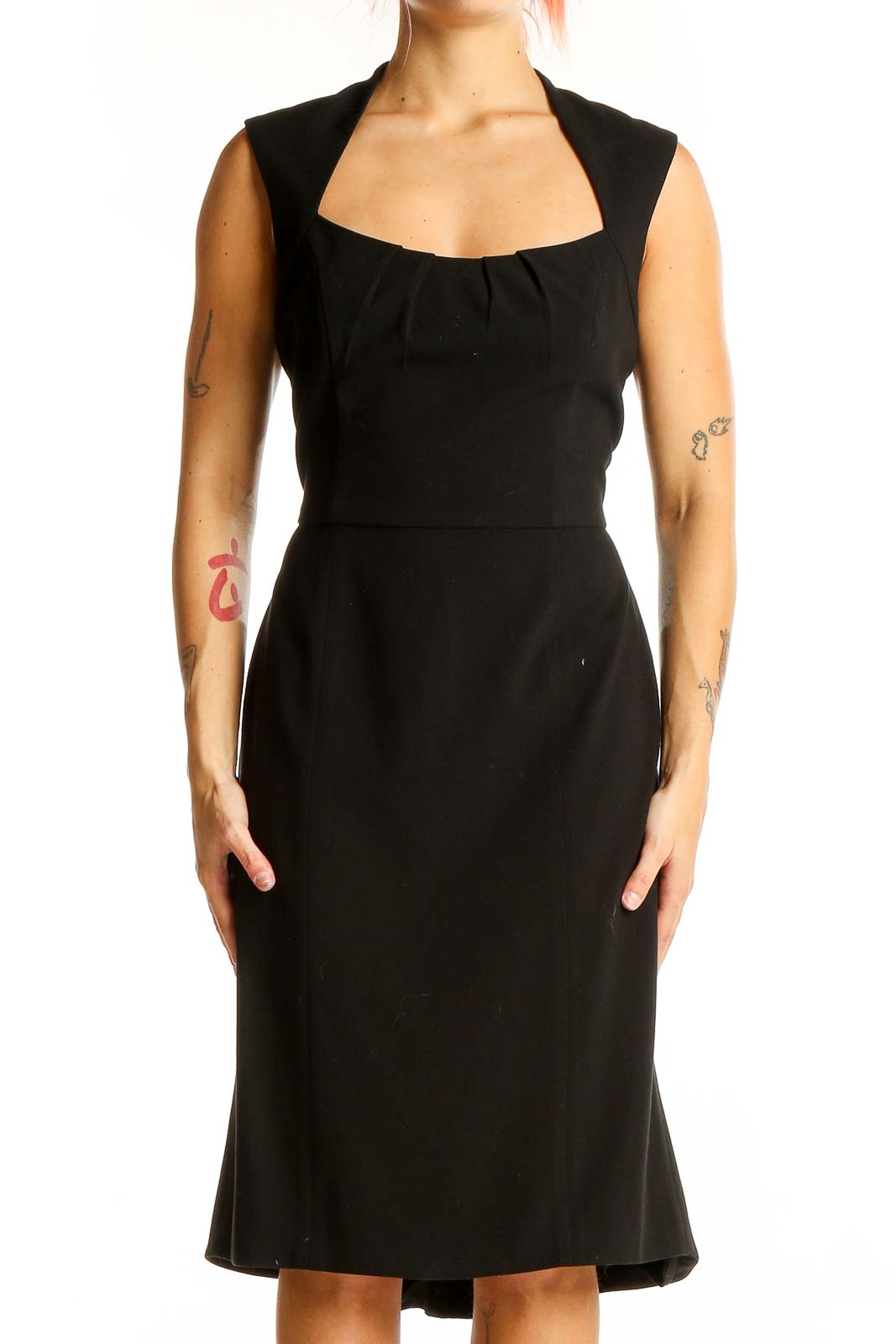 Black Elegant Sleeveless Midi Dress Front
