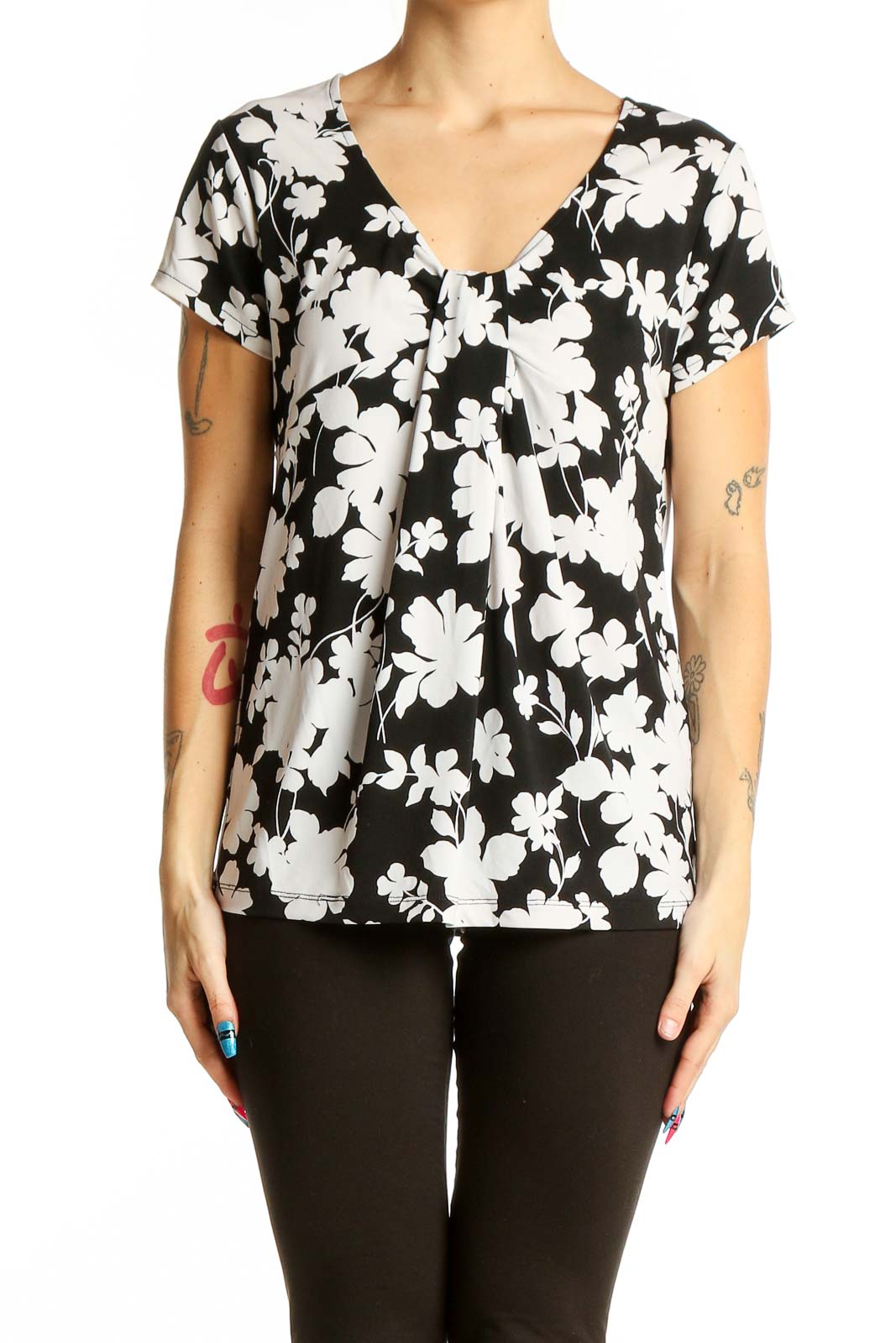 Black and White Floral V-Neck Top Front
