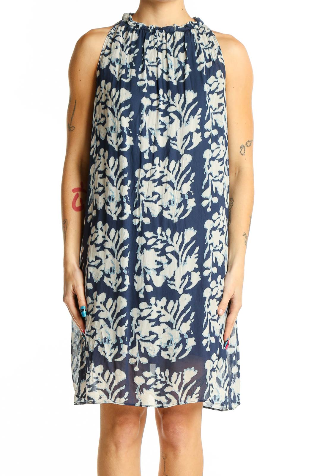 Navy Floral Print Sleeveless Shift Dress Front