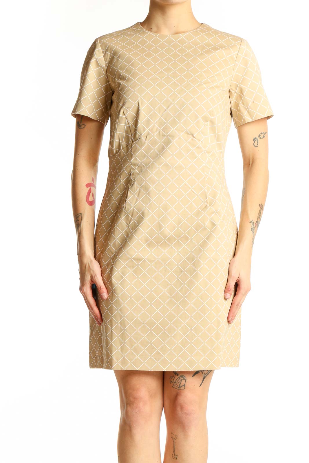 Beige Diamond Pattern Short Sleeve Sheath Dress Front