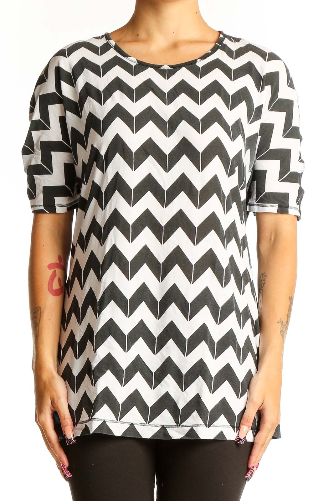 Black and White Chevron Print Top Front