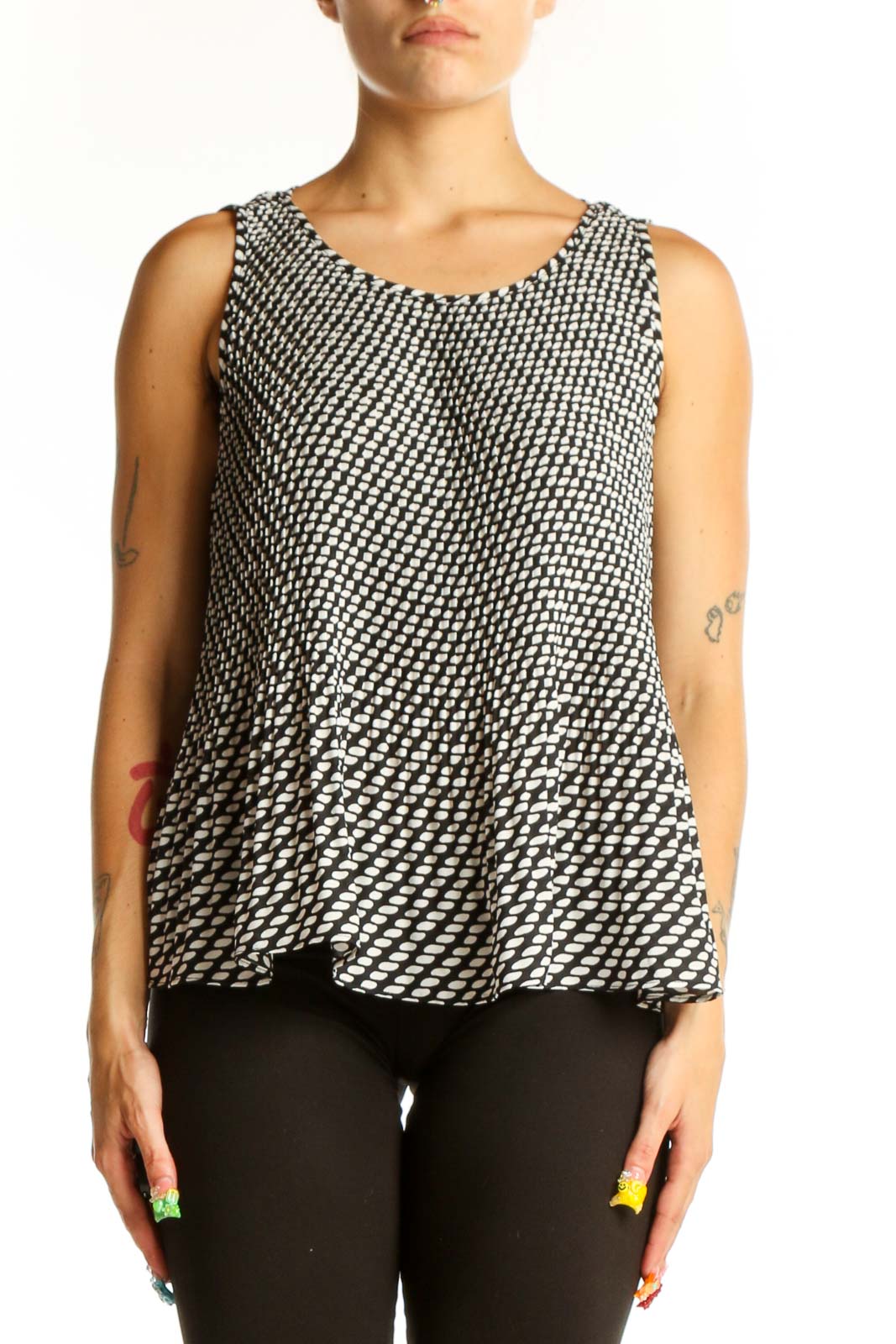Black and White Geometric Print Sleeveless Top Front