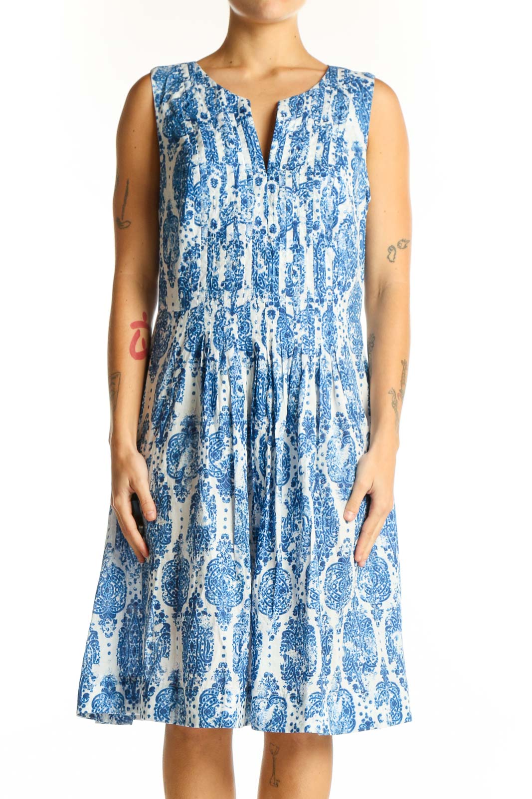 Blue and White Floral Print Sleeveless Dress Front
