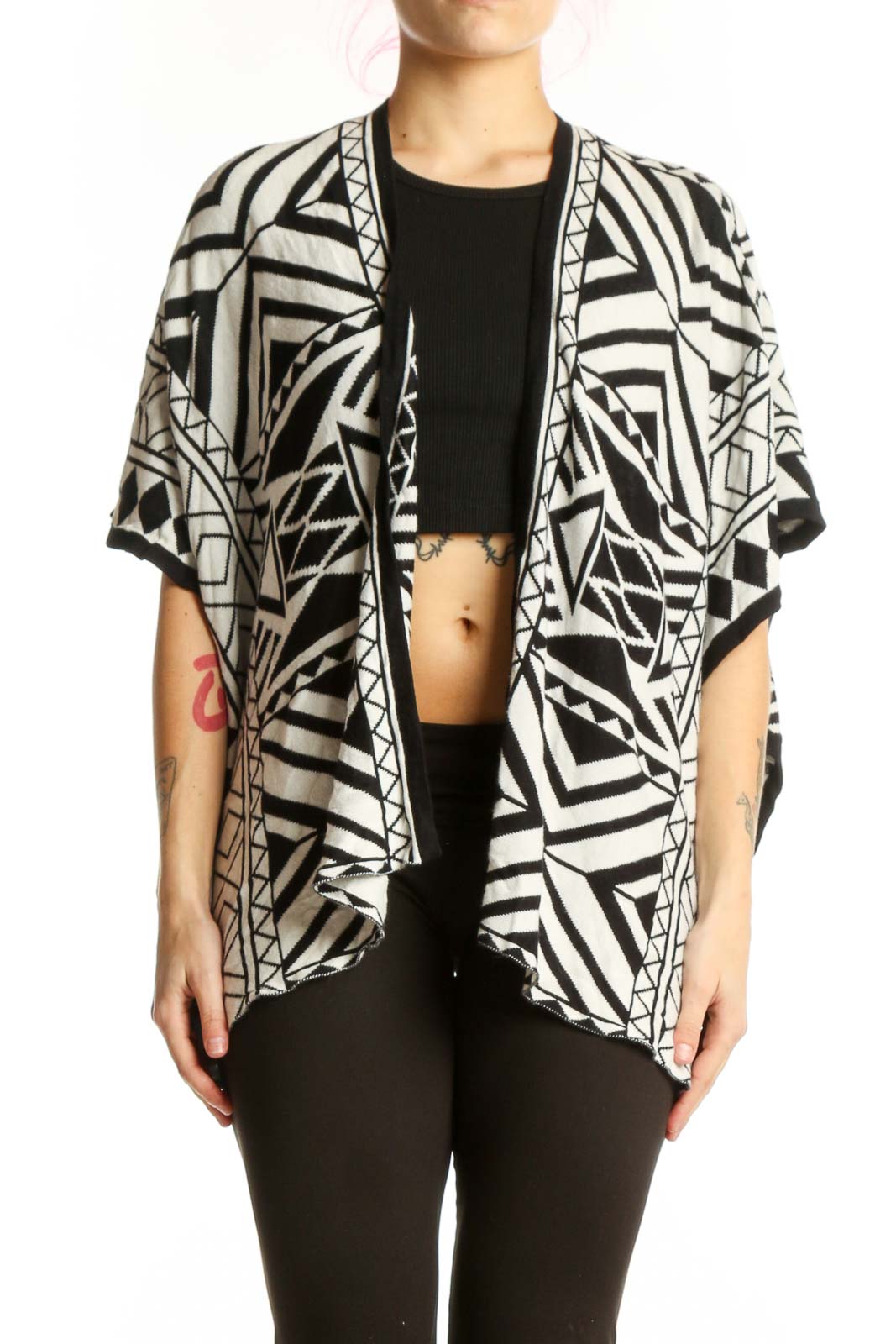 Black and White Geometric Kimono Cardigan Front
