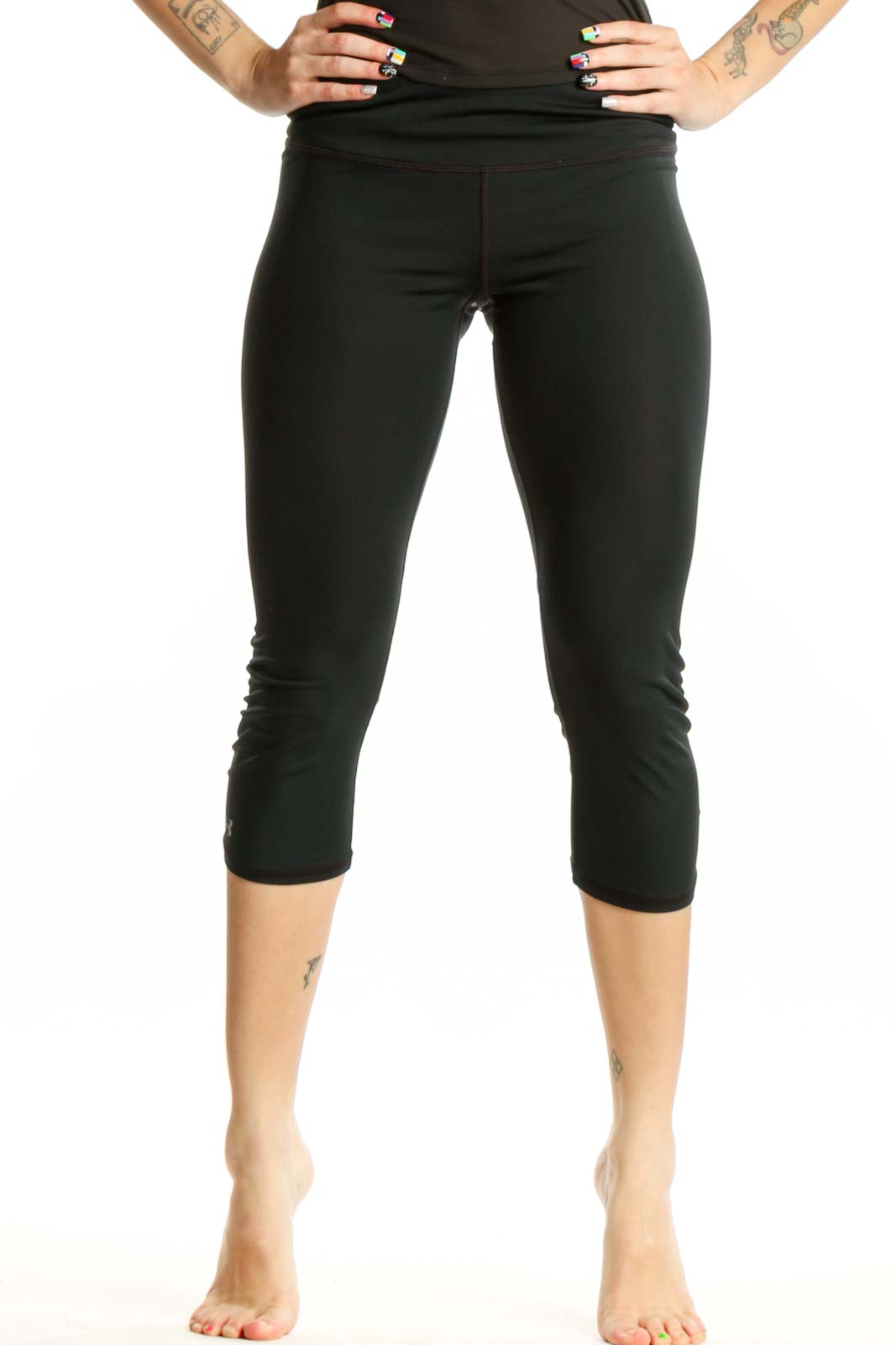 Black Capri Activewear Leggings Front